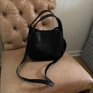 Elegant Black Leather Crossbody Bag